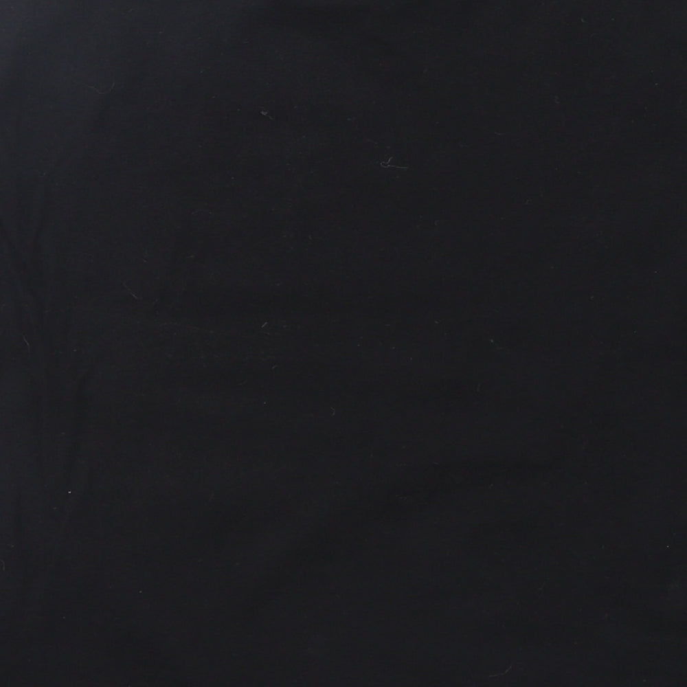 Preworn Boys Black   Basic T-Shirt Size 6-7 Years