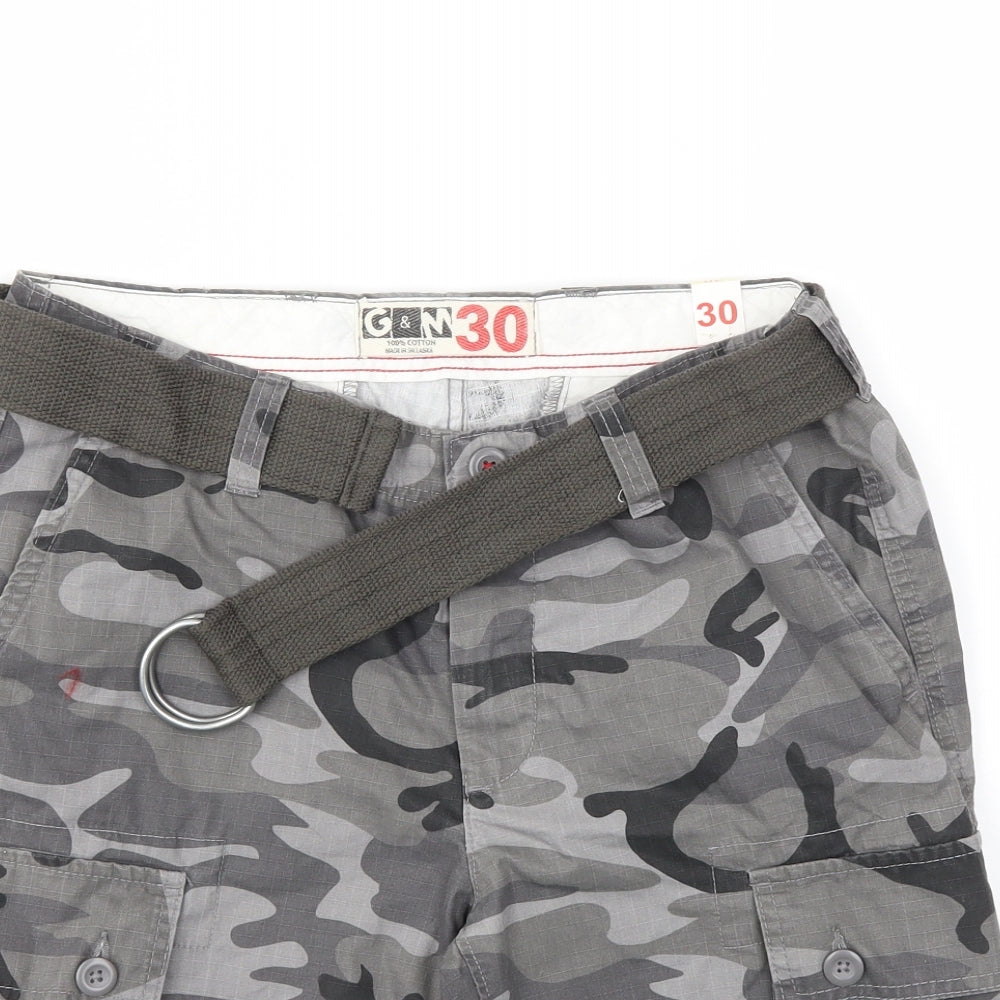 G&M Mens Grey Camouflage  Cargo Shorts Size 30 in