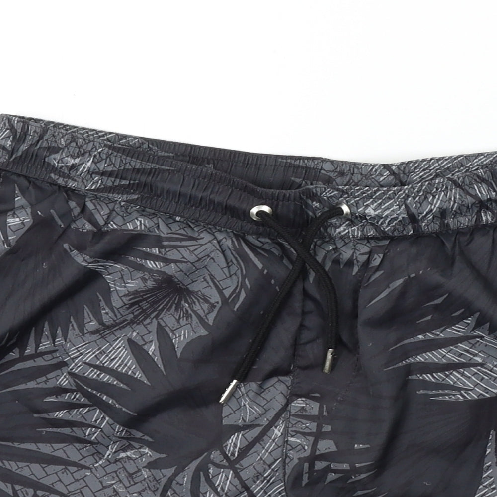 River Island  Mens Black Floral  Bermuda Shorts Size S