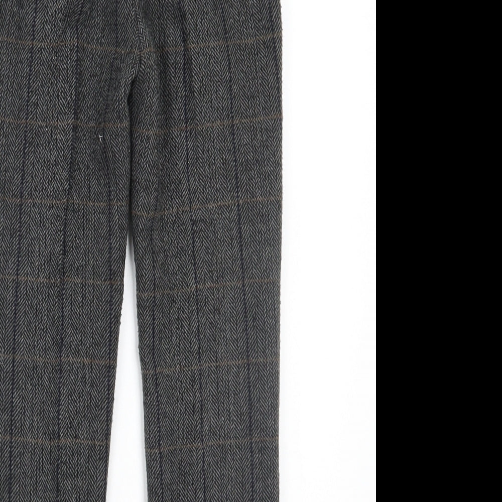 Preworn Boys Grey   Capri Trousers Size 6 Years