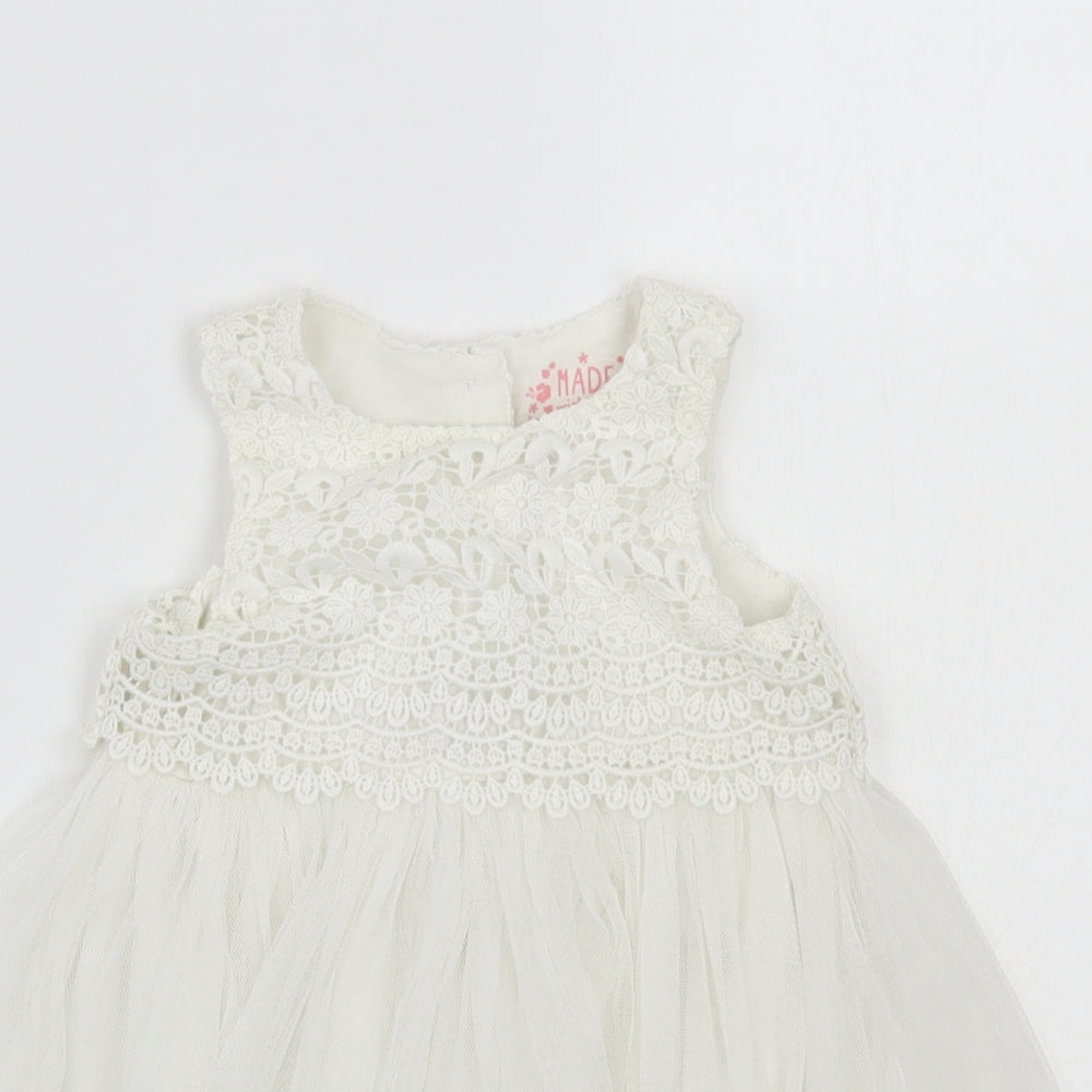 Early days Girls White   A-Line  Size 6-9 Months