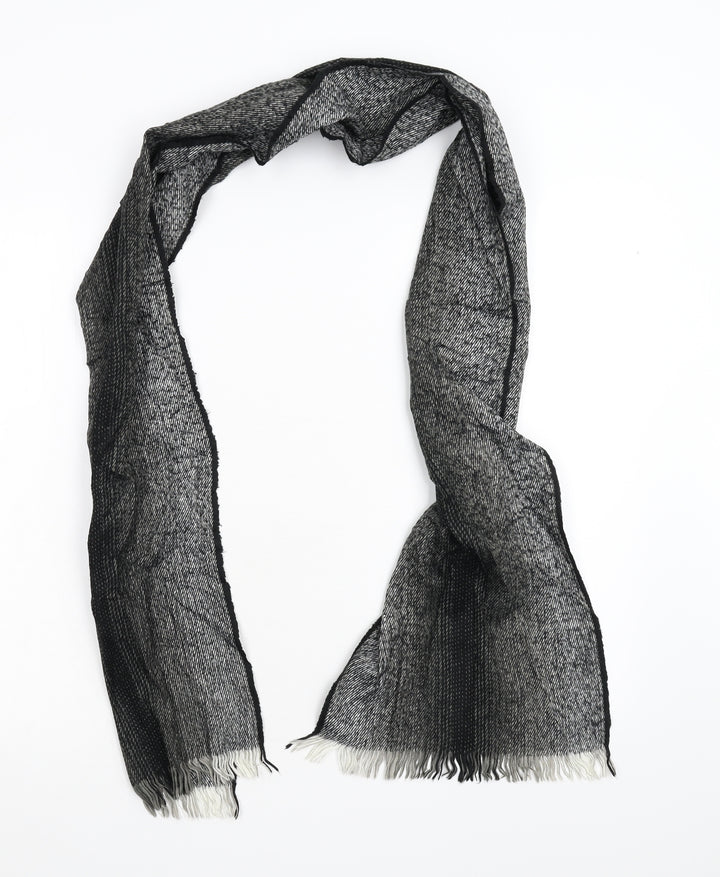 Preworn Womens Grey  Knit  Scarf