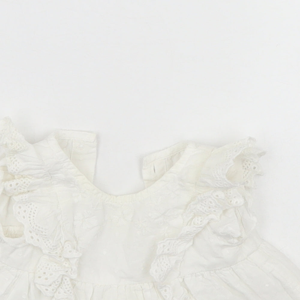 TU Girls White   Fit & Flare  Size 0-3 Months