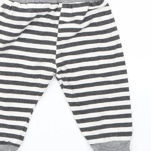 Preworn Boys Black Striped  Capri Leggings Size 3-6 Months