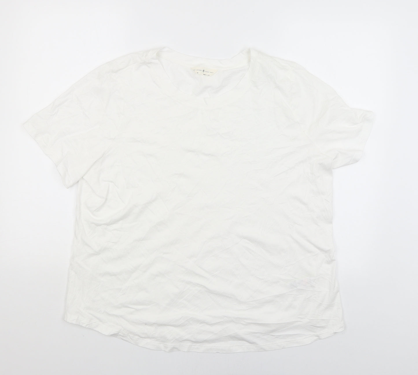 Day dreams Womens White   Basic T-Shirt Size 18