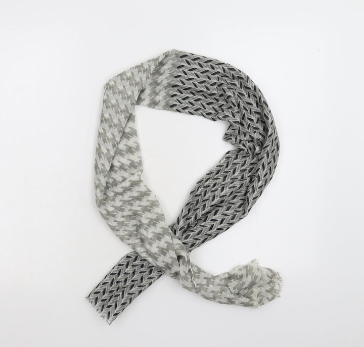 Preworn Womens Grey Scarf