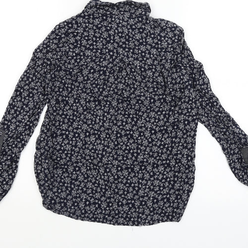 RESERVED Womens Blue   Basic Button-Up Size 8