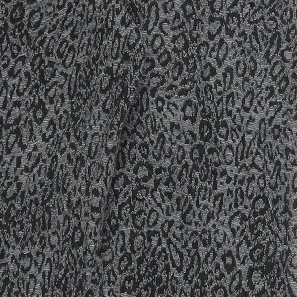 Preworn Womens Grey Animal Print  Cropped Leggings Size 36 in L26 in
