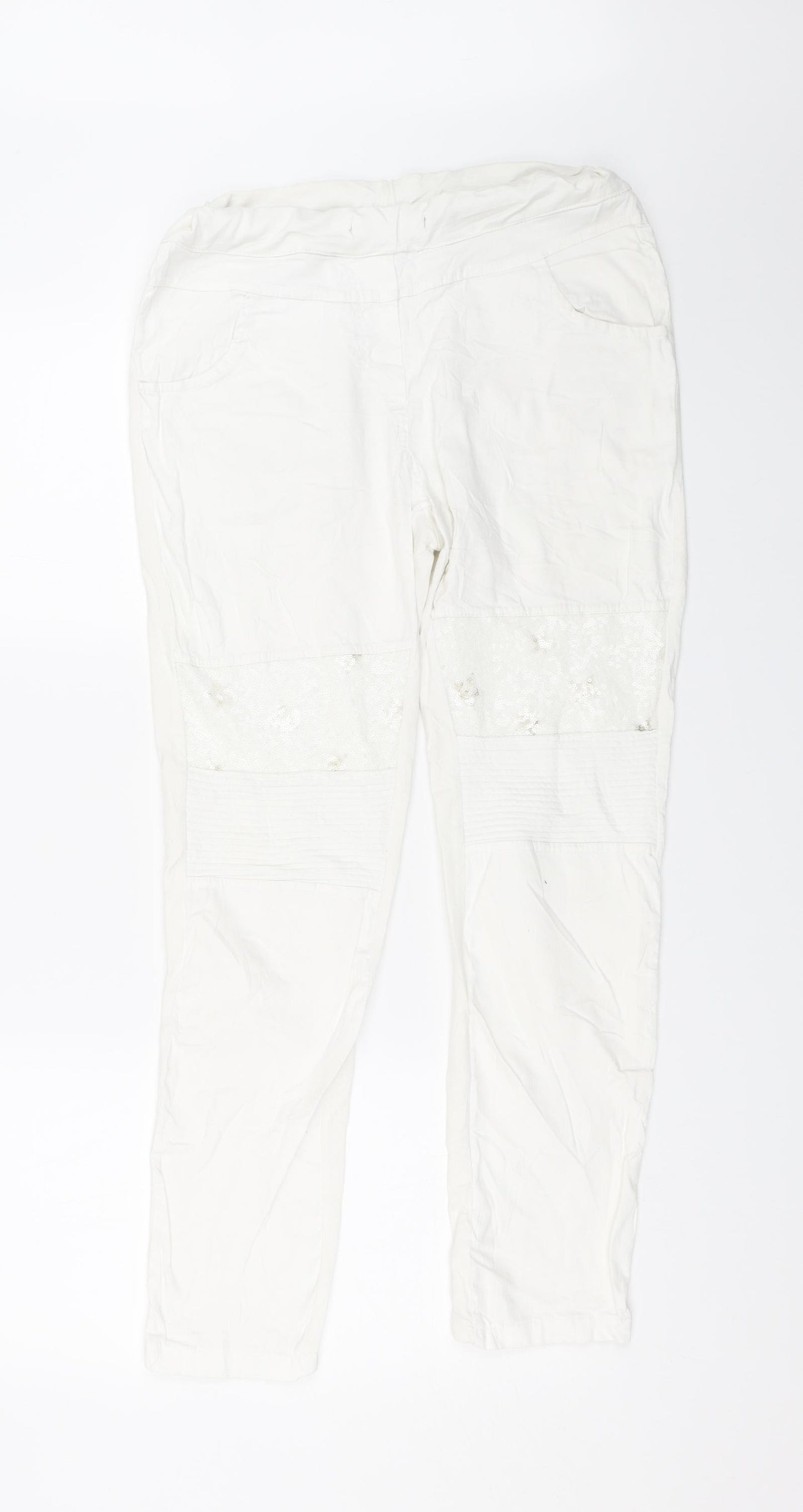 Preworn Womens White  Denim Straight Jeans Size 28 L26 in