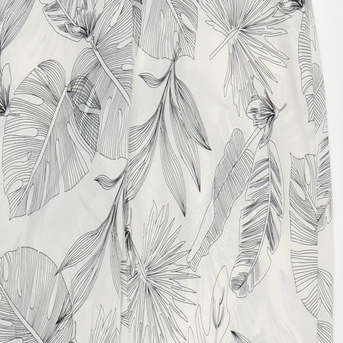Preworn Womens White Floral  Bloomer Trousers Size 10 L29 in