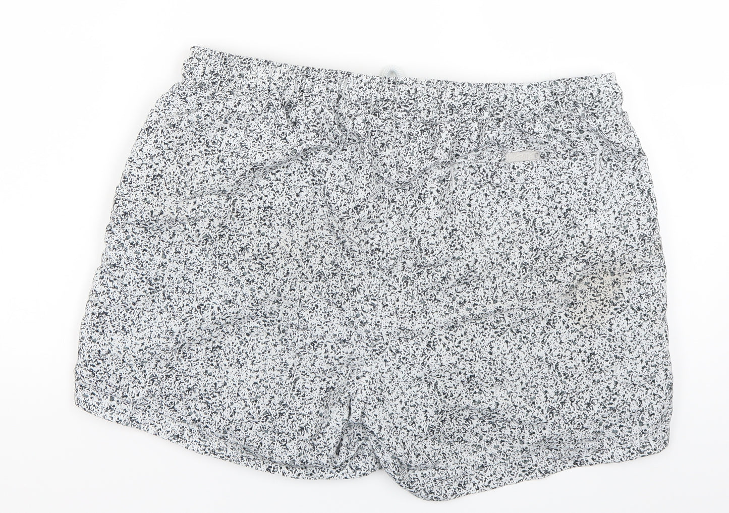 Cedar Wood State Mens Black Spotted  Athletic Shorts Size M