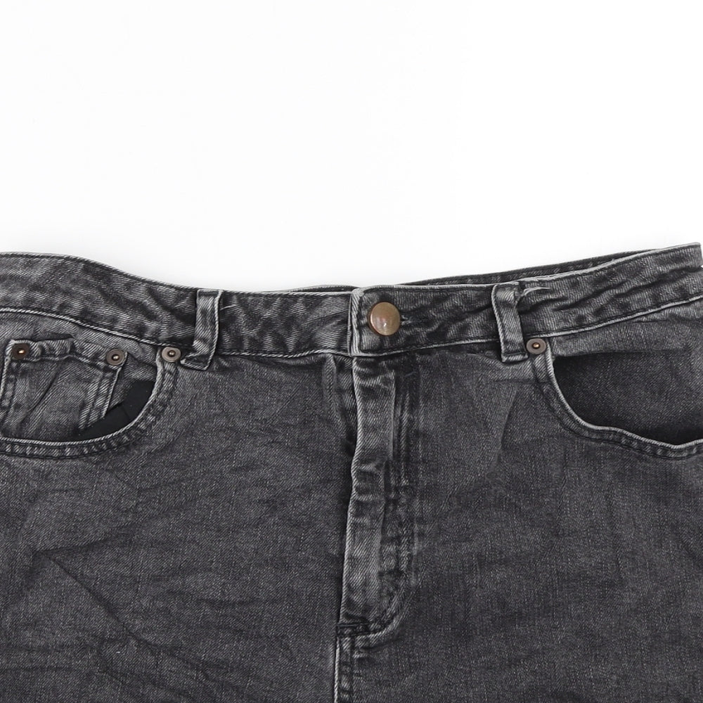 ASOS Mens Black  Denim Bermuda Shorts Size 32