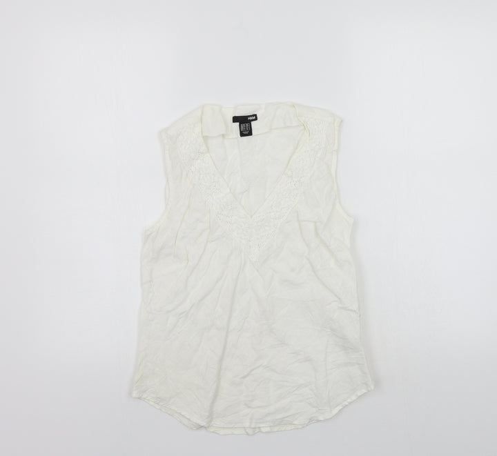 H&M Womens White    Polo Size 12  - washable mark