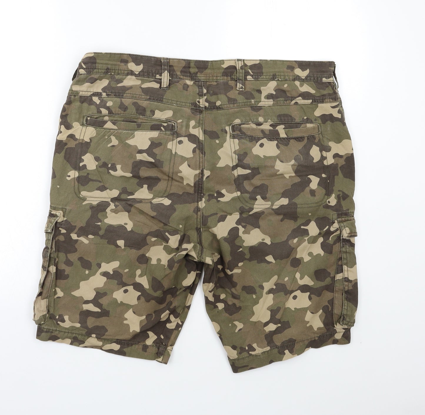 Easy Mens Beige Camouflage  Cargo Shorts Size 34