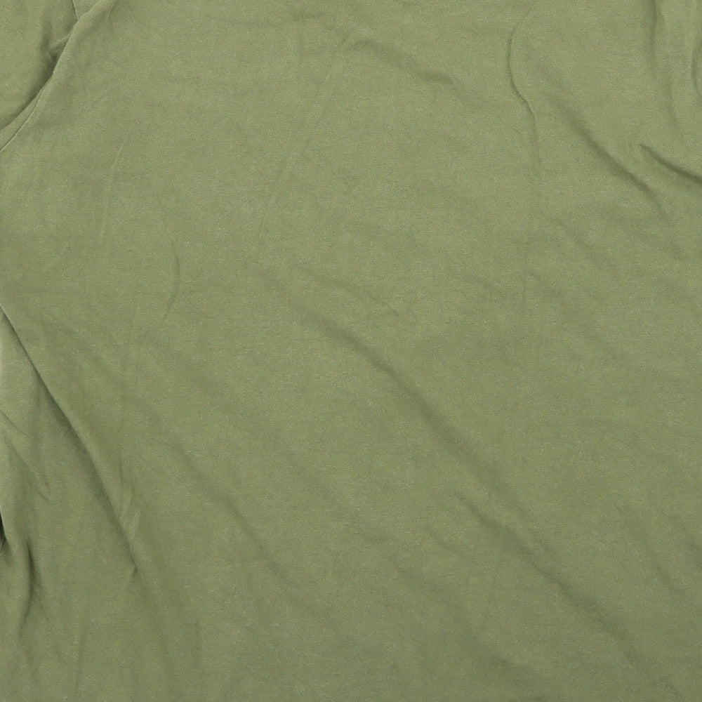 Umbro Mens Green    T-Shirt Size L