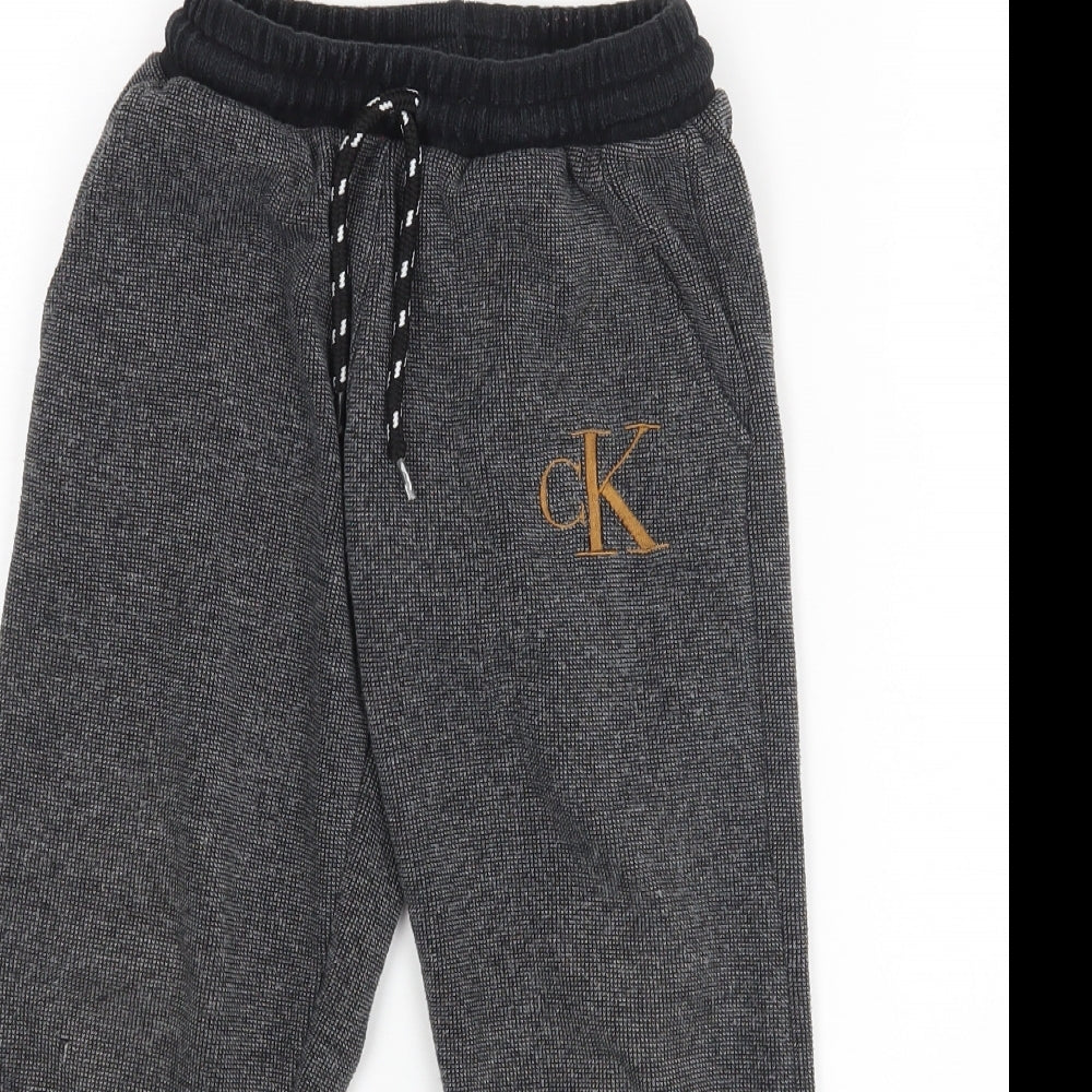 Calvin Klein Boys Grey   Jogger Trousers Size 6-7 Years