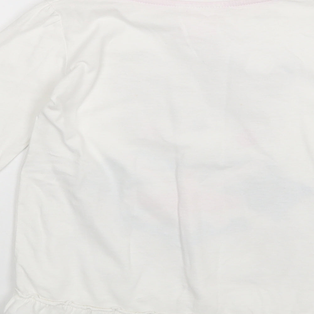 Young Dimension Girls White   Pullover T-Shirt Size 5-6 Years