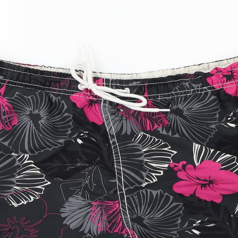 Cedar Wood State Mens Grey Floral  Sweat Shorts Size M
