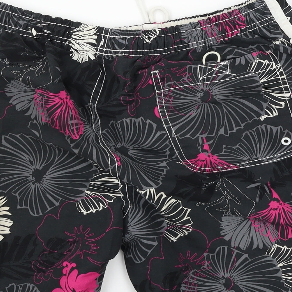 Cedar Wood State Mens Grey Floral  Sweat Shorts Size M