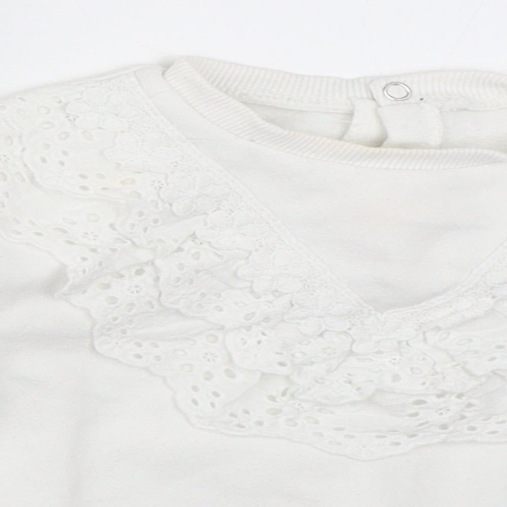 Matalan Girls White   Pullover Jumper Size 18-24 Months