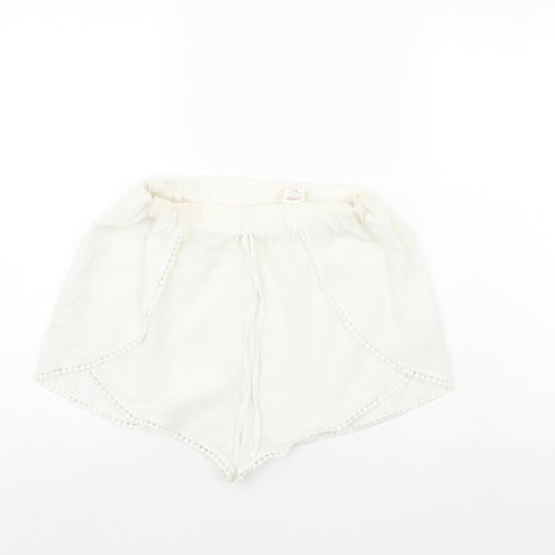Boohoo Womens White   Bermuda Shorts Size M