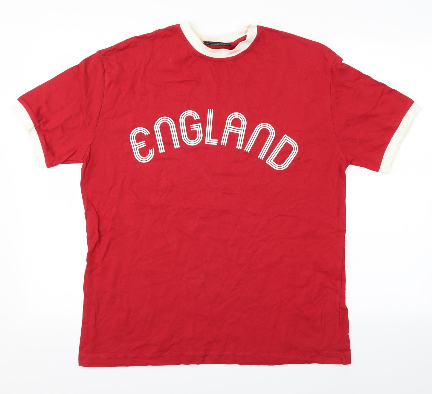 Cedar Wood State Mens Red    T-Shirt Size M  - England