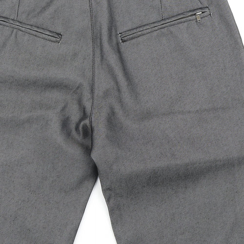 Jefferson Mens Grey   Chino Shorts Size 30 in