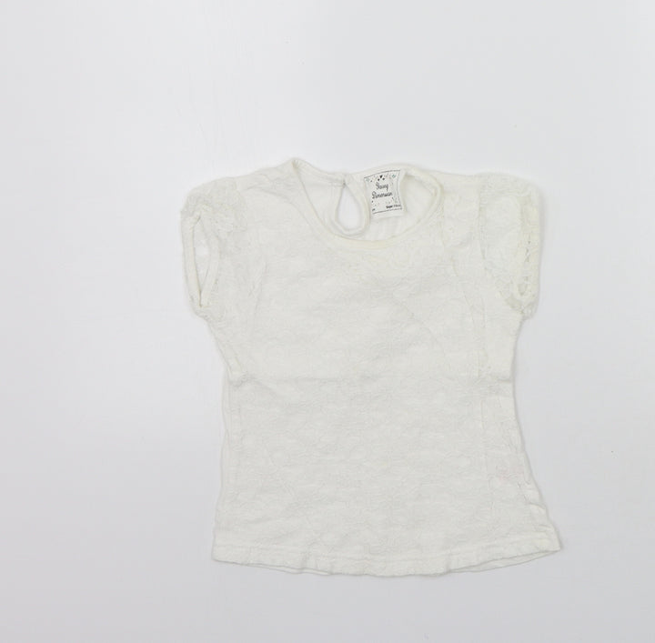 Young Dimension Girls White   Basic T-Shirt Size 4-5 Years  - washable mark