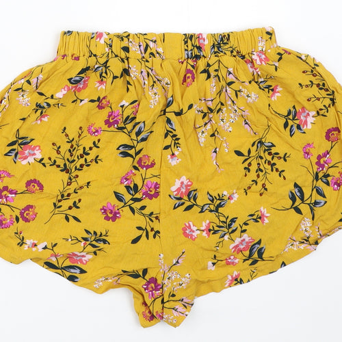Preworn Womens Yellow Floral  Hot Pants Shorts Size M
