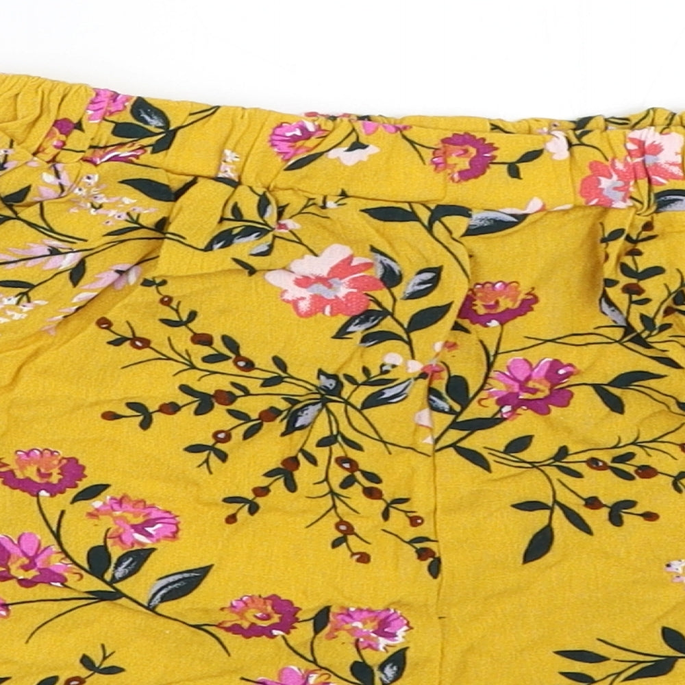 Preworn Womens Yellow Floral  Hot Pants Shorts Size M