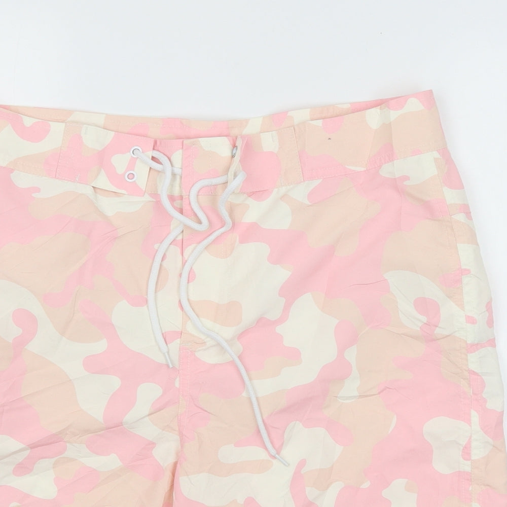 ASOS Mens Pink Camouflage  Cargo Shorts Size M