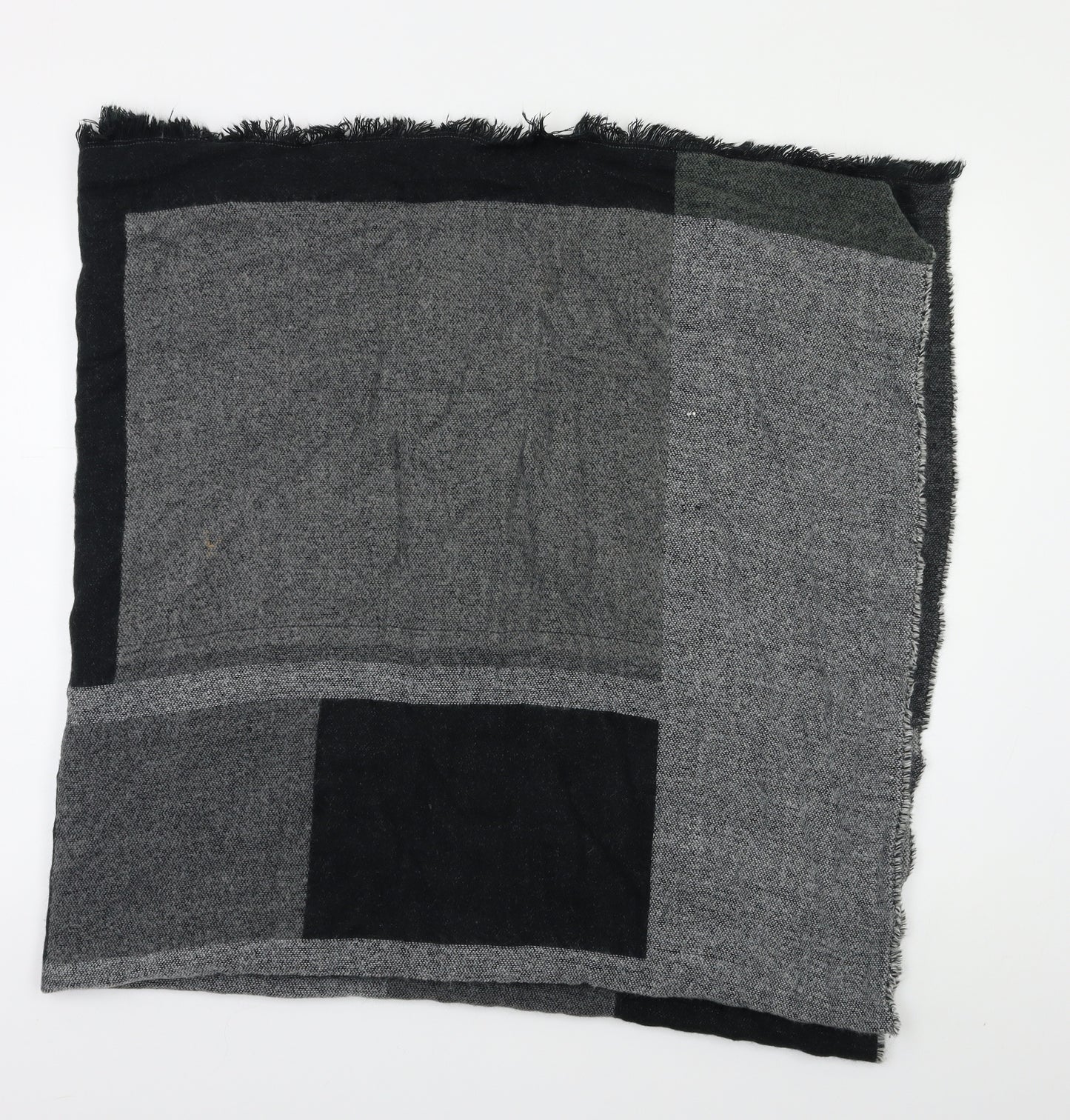TU Womens Grey Check   Shawl/Wrap
