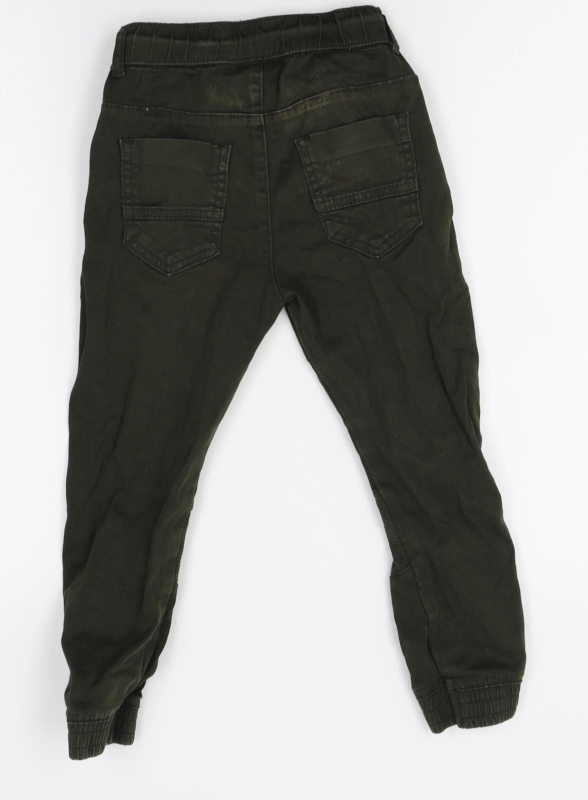 Primark Boys Green   Jogger Trousers Size 5-6 Years