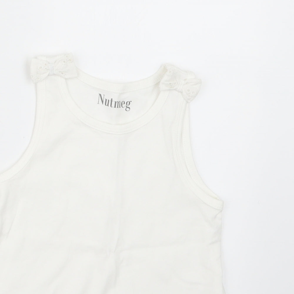 Nutmeg Girls White   Basic T-Shirt Size 2-3 Years