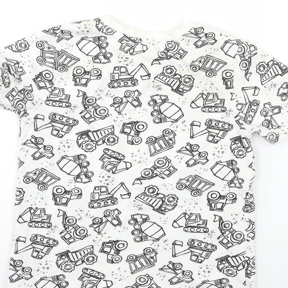 Nutmeg Boys White Geometric  Basic T-Shirt Size 5-6 Years