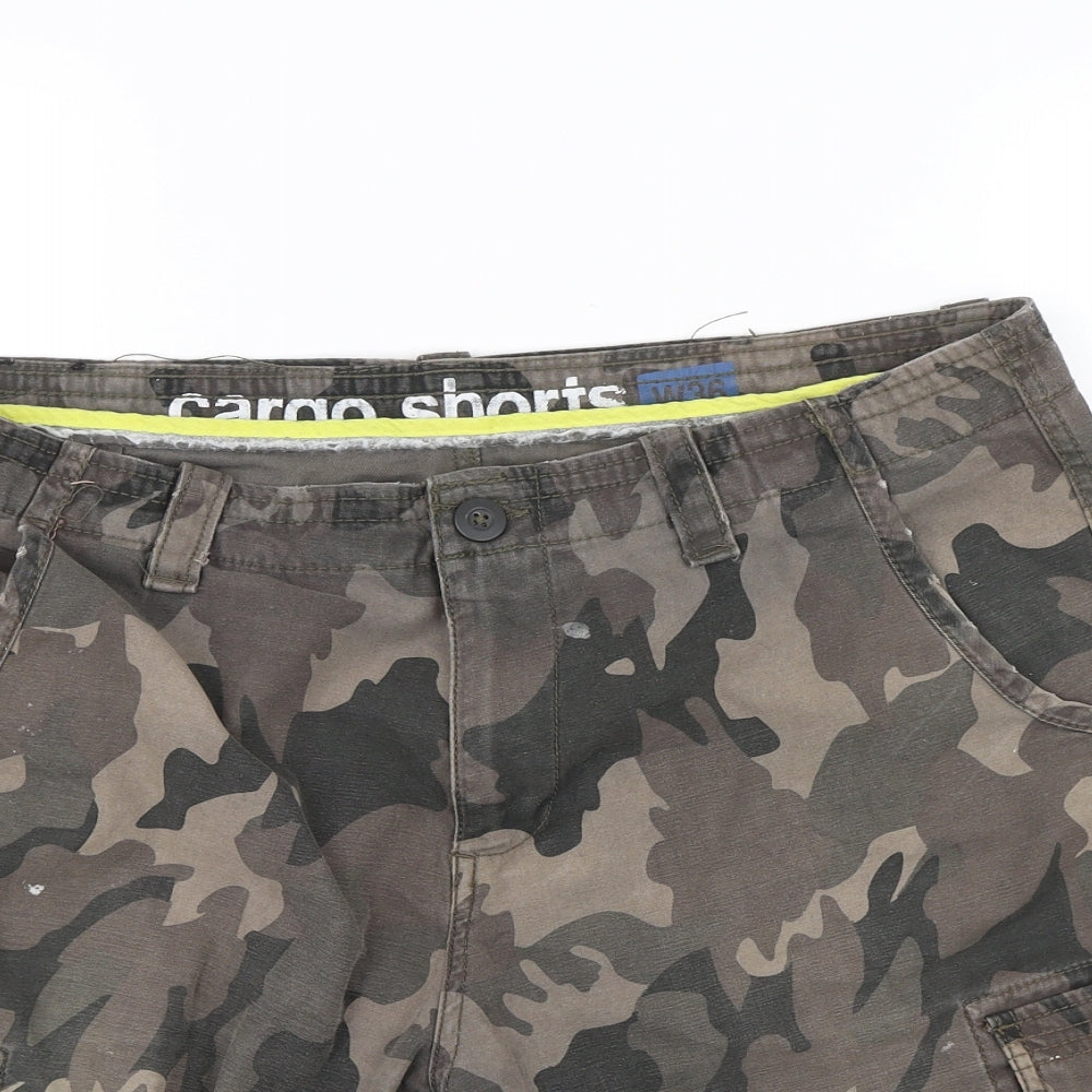 Denim co Mens Green Camouflage  Cargo Shorts Size 36