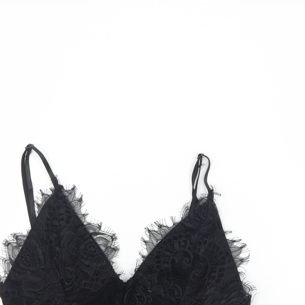 pretty little Thing Womens Black   Cropped Tank Size 6