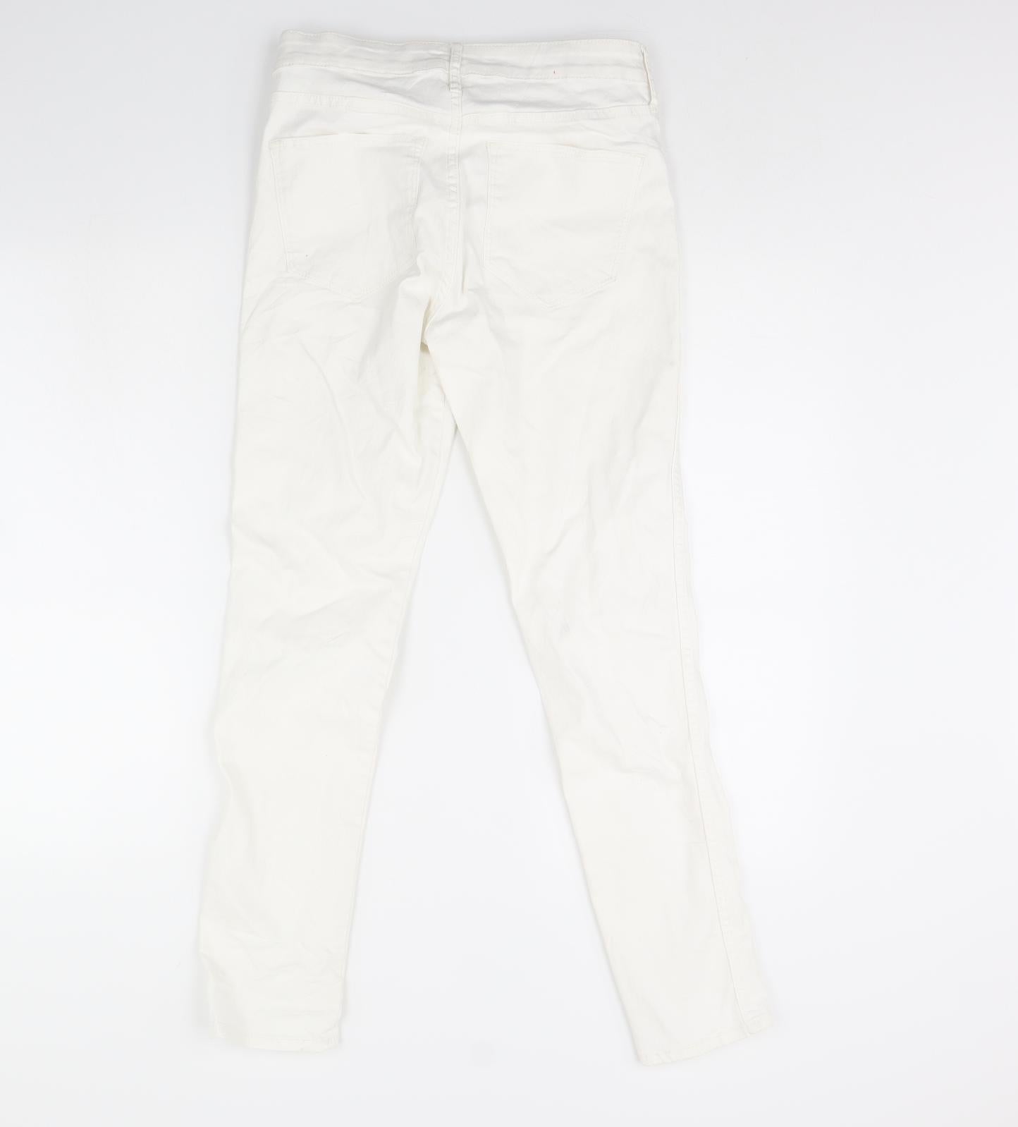 Preworn Womens White  Denim Skinny Jeans Size 30 in L29 in