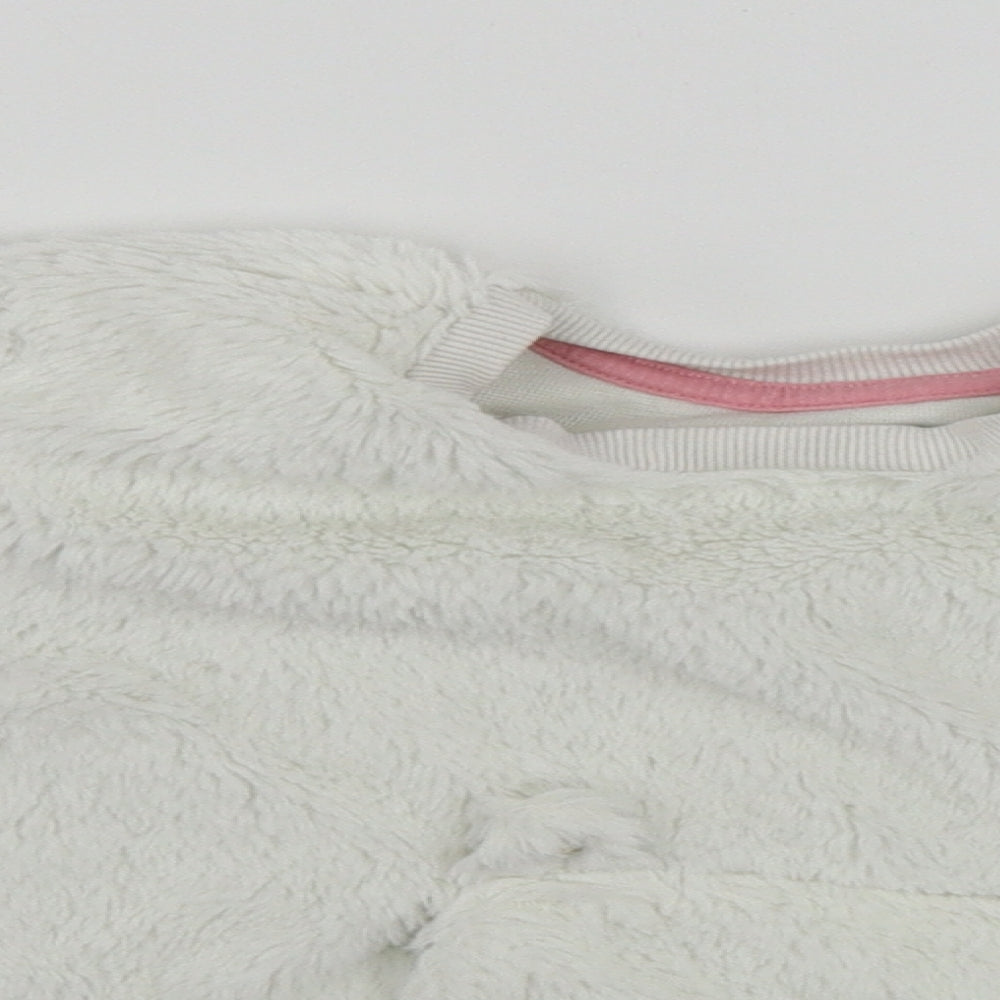 Nutmeg  Girls White   Pullover Jumper Size 4-5 Years