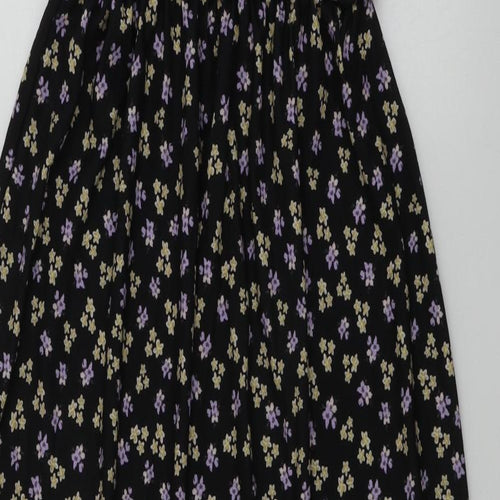 Boohoo  Womens Black Floral  A-Line  Size 4