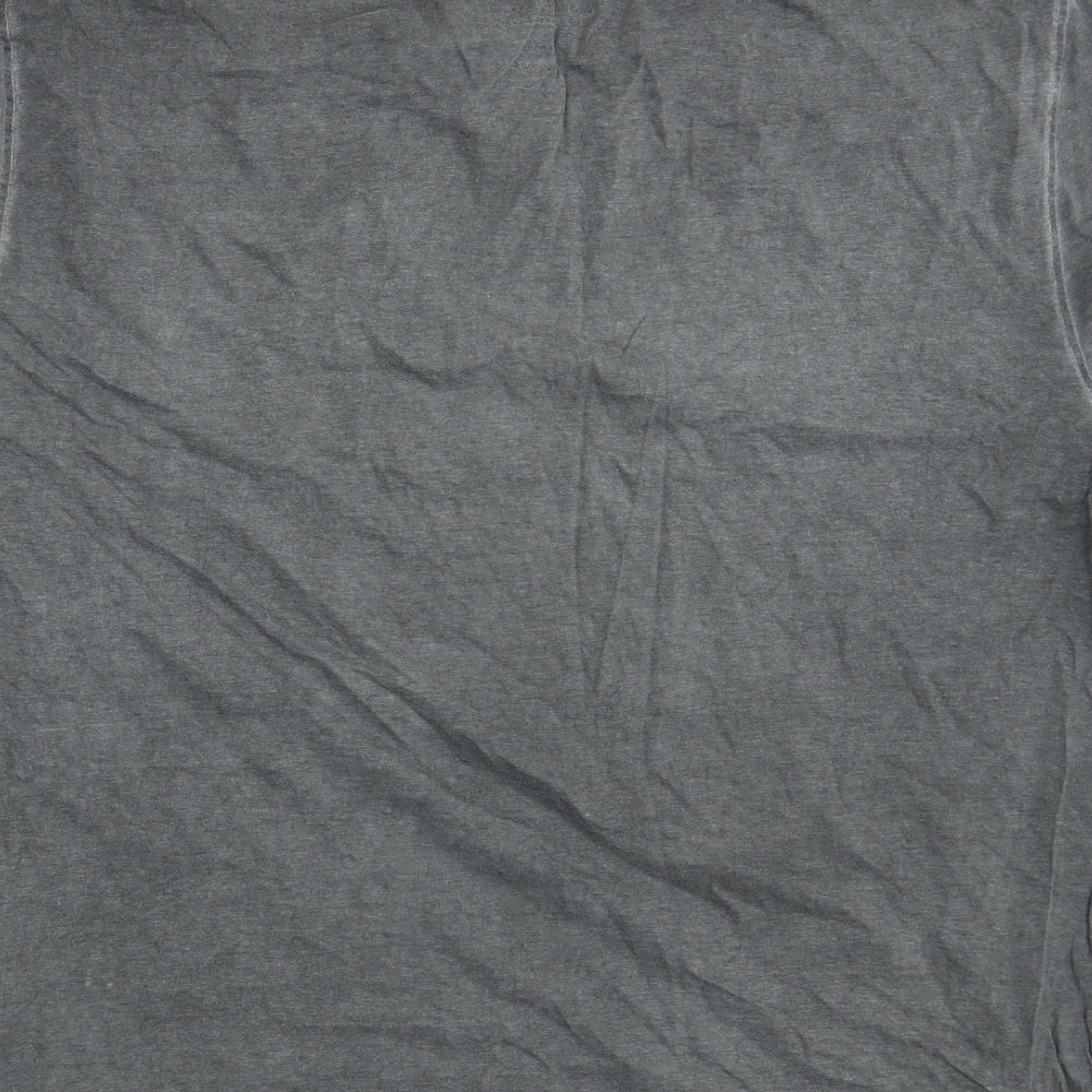 Easy Mens Grey    T-Shirt Size XL  - Brooklyn