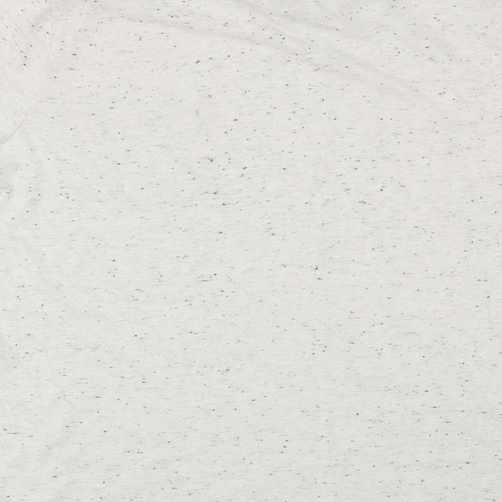 Cedar Wood State Mens Ivory    T-Shirt Size XL