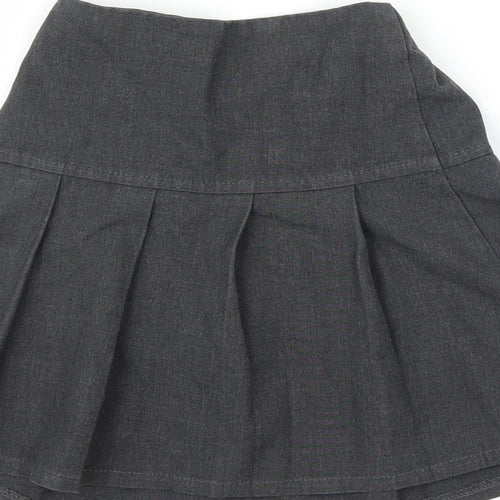M&S Girls Grey   Pleated Skirt Size 7-8 Years