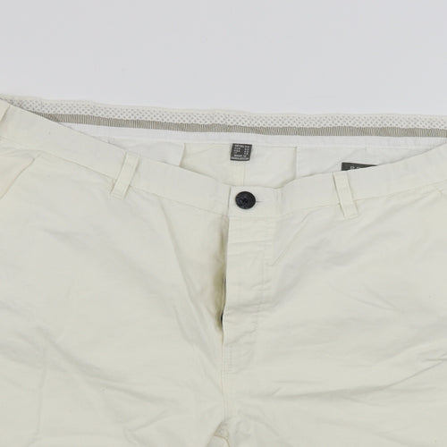 Primark  Mens White   Chino Shorts Size 40 in