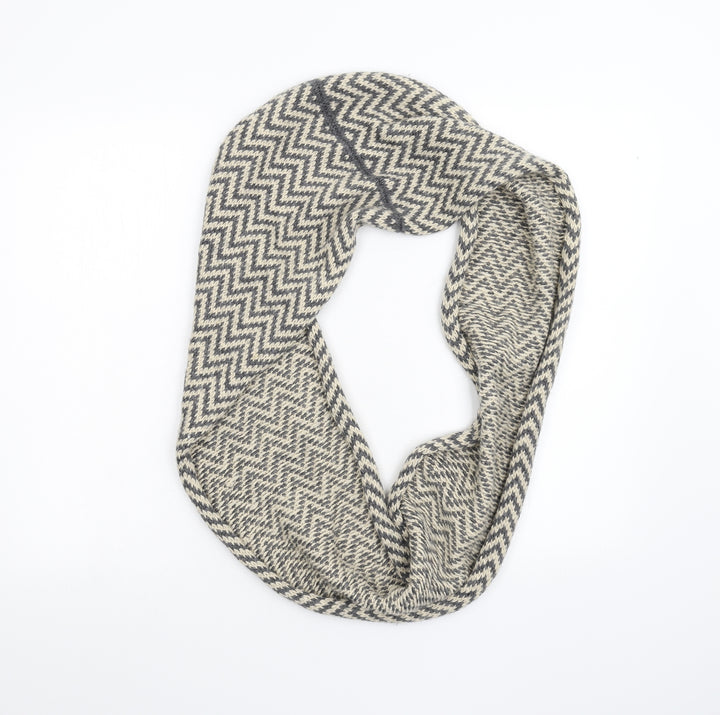 Preworn Unisex Grey Striped Knit Scarf