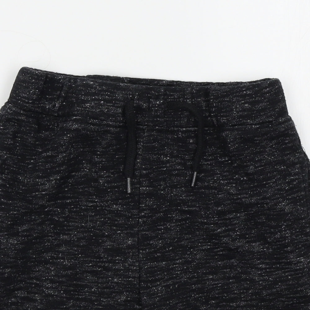 Primark Boys Grey   Sweat Shorts Size 5-6 Years