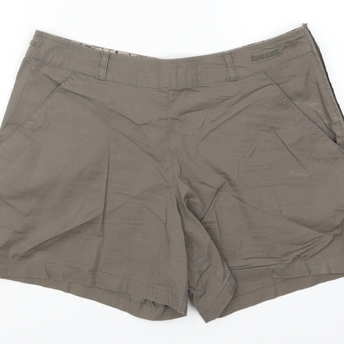 Quechua Womens Green   Cargo Shorts Size 34 in