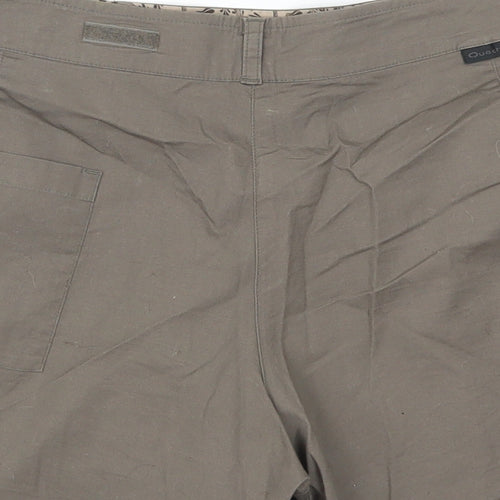 Quechua Womens Green   Cargo Shorts Size 34 in
