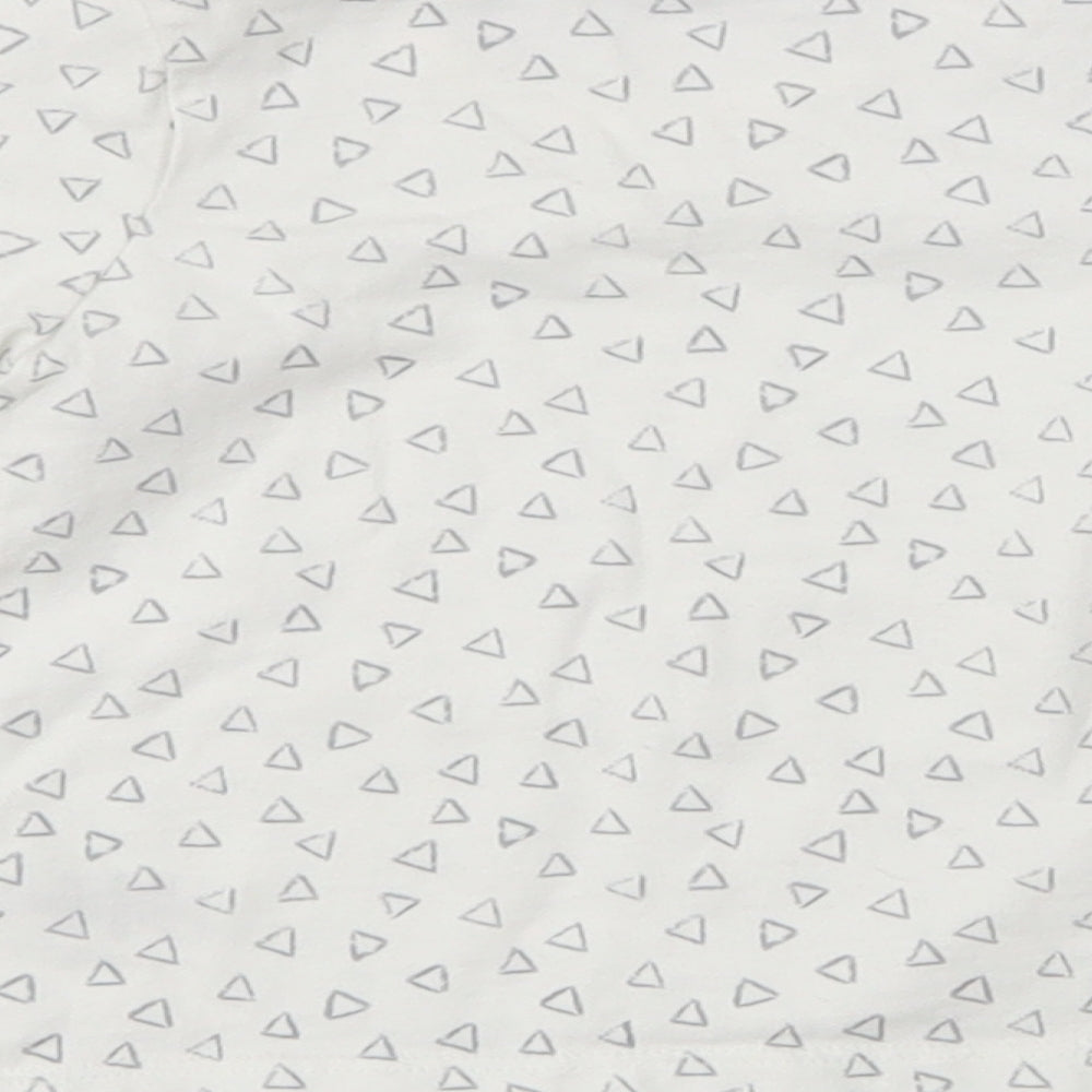 George Baby White Geometric  Basic T-Shirt Size 3-6 Months
