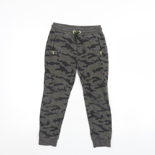 F&F Boys Multicoloured Camouflage  Jogger Trousers Size 7-8 Years